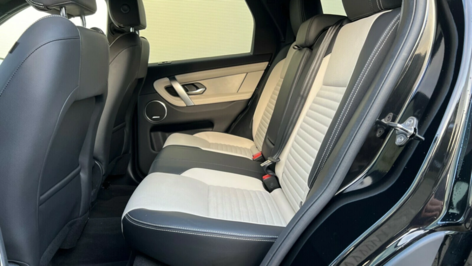 LAND ROVER Discovery Sport Discovery Sport 2.0 P200 mHEV Dynamic SE aut