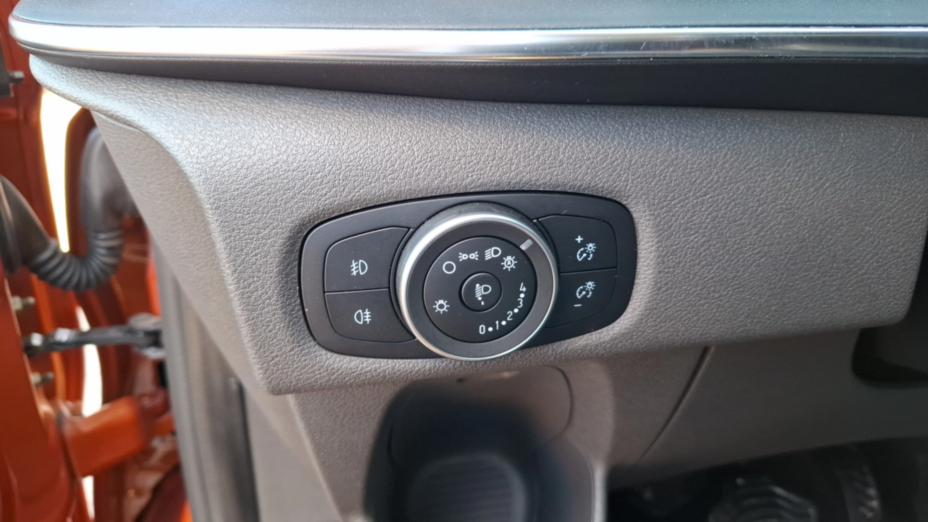 FORD Tourneo Custom Tourneo Custom 2.0 EcoBlue 320 L2 Titanium aut