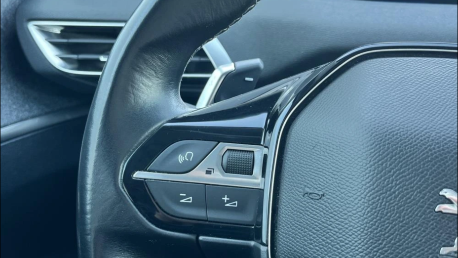 PEUGEOT 5008 5008 2.0 BlueHDi Allure Pack S&S EAT8