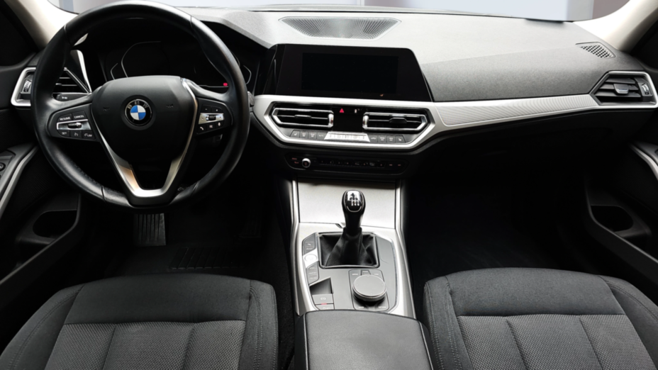 BMW Seria 3 318d Advantage