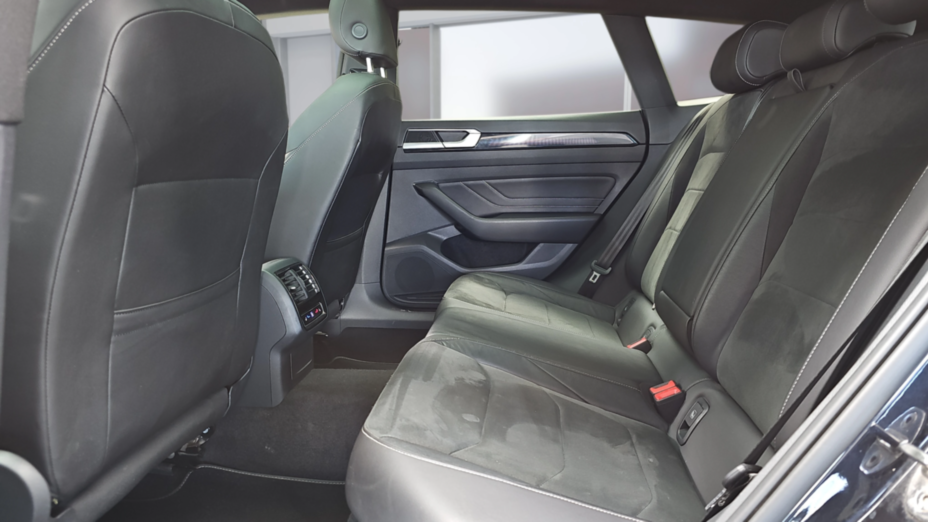 VOLKSWAGEN Arteon Arteon 2.0 TSI R-Line DSG
