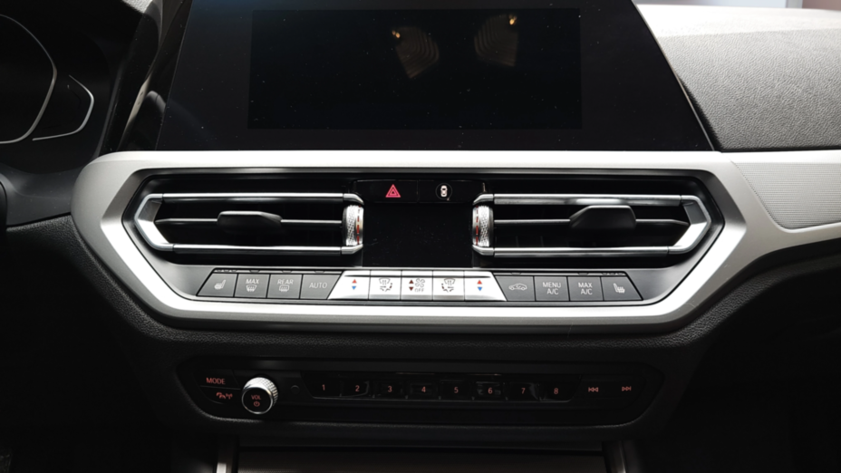 BMW Seria 3 318d Advantage