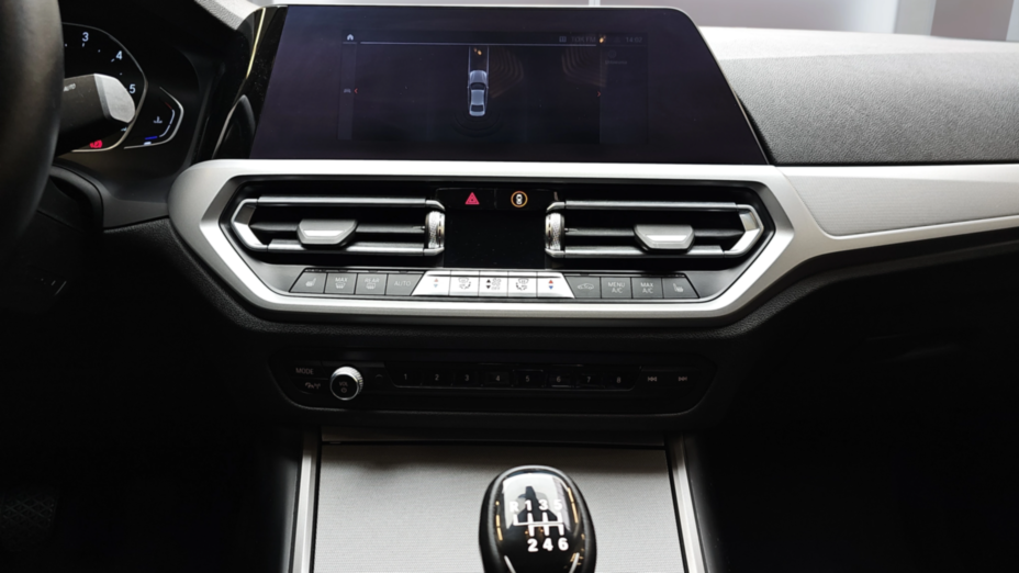 BMW Seria 3 318d Advantage