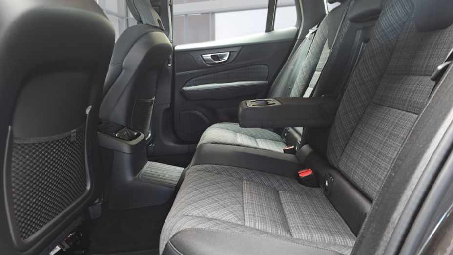 VOLVO V60 V60 T6 AWD Plug-In Hybrid Core aut