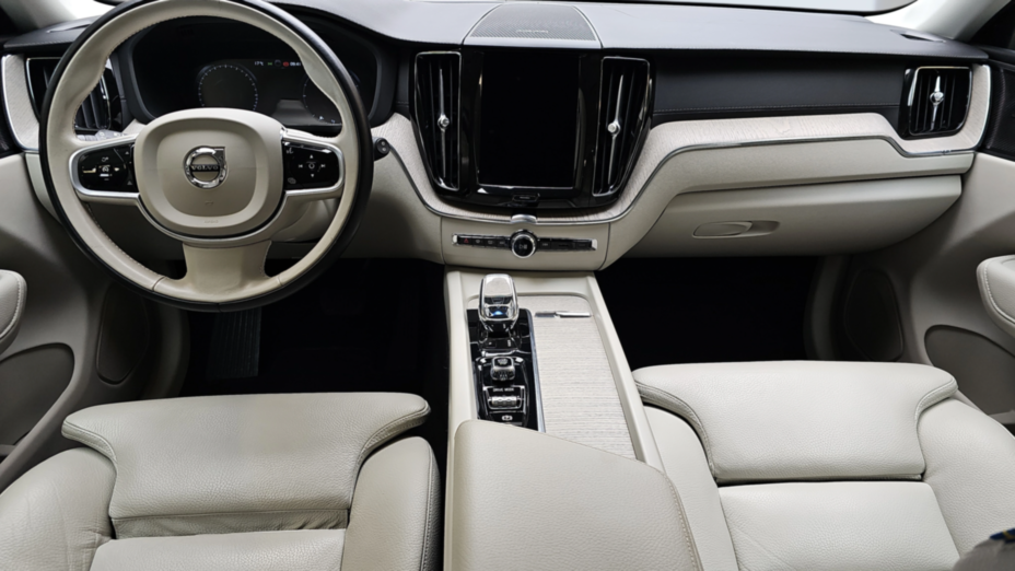 VOLVO XC60 XC60 B4 D AWD Inscription aut