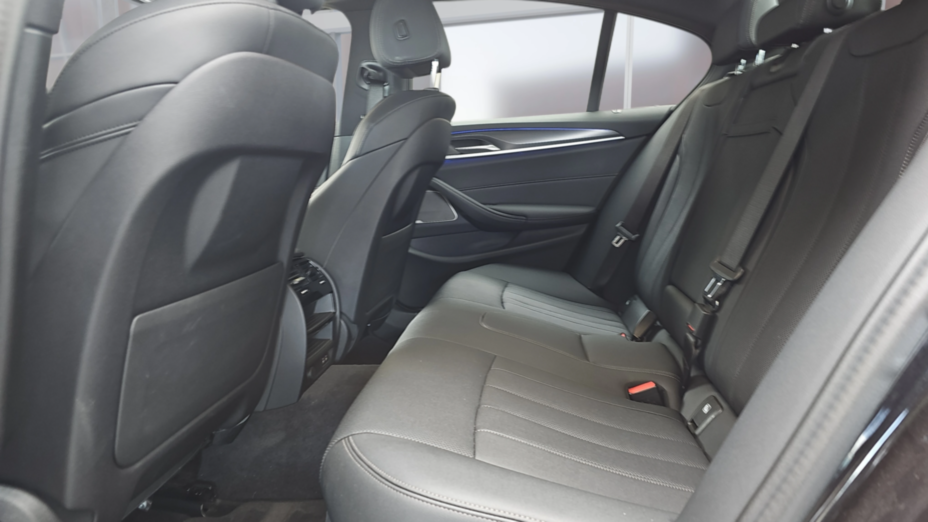 BMW Seria 5 520d xDrive mHEV M Sport sport-aut