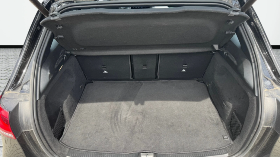 MERCEDES-BENZ B Klasa B 180 7G-DCT