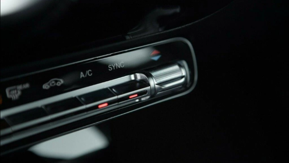 MERCEDES-BENZ A Klasa A 200 AMG Line 7G-DCT