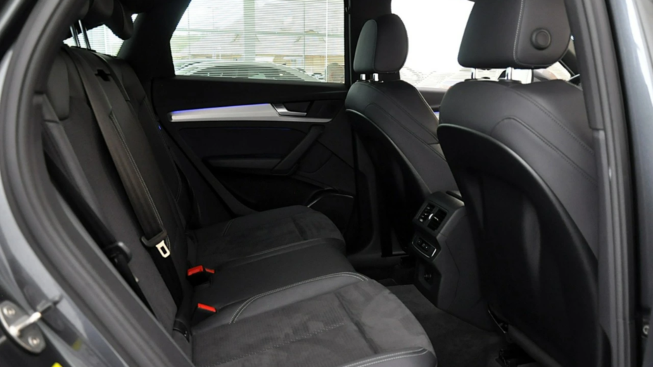 AUDI Q5 Q5 45 TFSI mHEV Quattro S Line S tronic