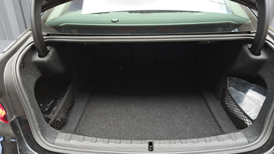 BMW Seria 3 318d Advantage
