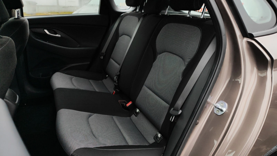 HYUNDAI i30 i30 1.0 T-GDI Modern