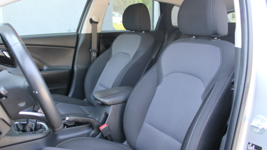HYUNDAI i30 i30 1.5 DPI Modern