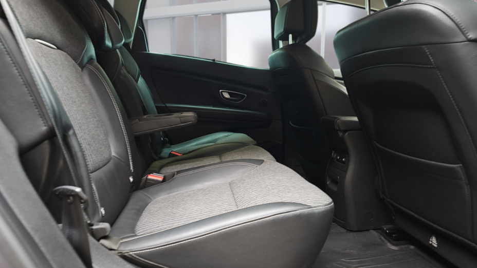 RENAULT Scenic Scenic Gr. 1.3 TCe FAP Intens EDC