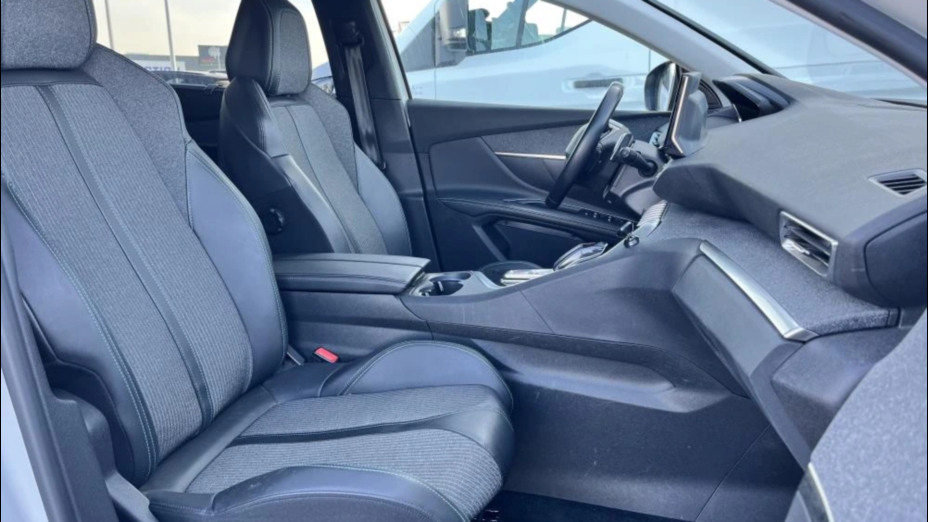 PEUGEOT 5008 5008 2.0 BlueHDi Allure Pack S&S EAT8