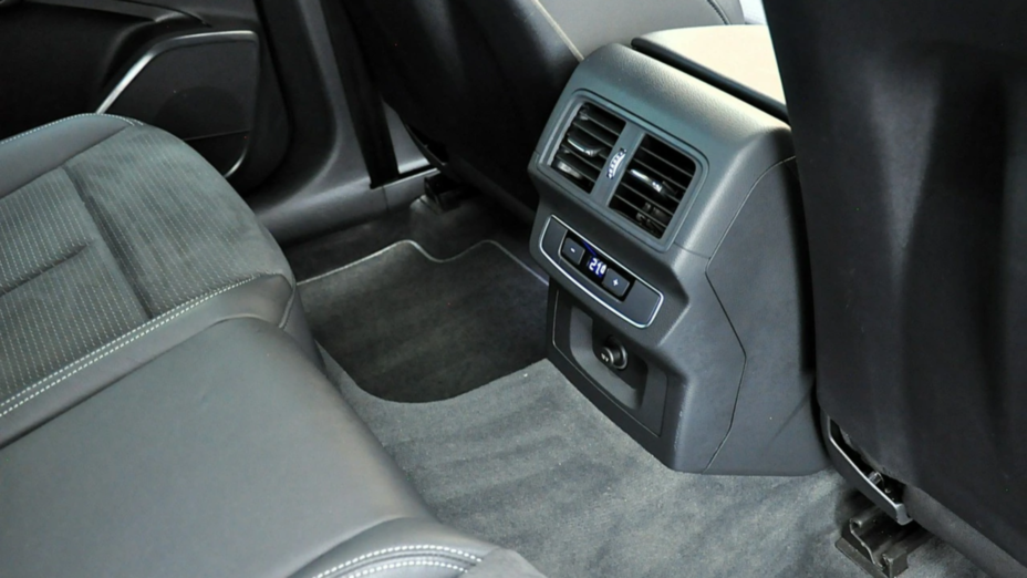 AUDI Q5 Q5 45 TFSI mHEV Quattro S Line S tronic