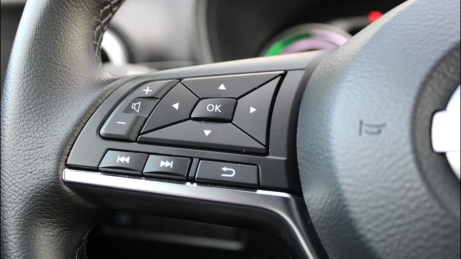 NISSAN Juke Juke 1.6 Hybrid N-Connecta AMT