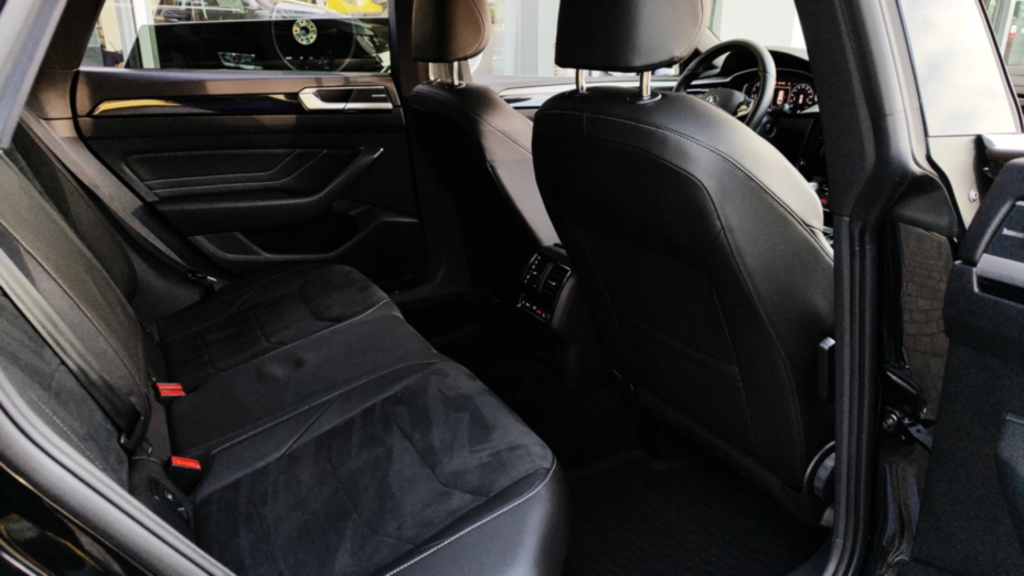 VOLKSWAGEN Arteon Arteon 2.0 TSI R-Line DSG