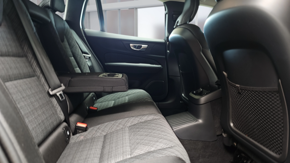 VOLVO V60 V60 T6 AWD Plug-In Hybrid Core aut