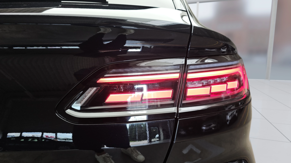 VOLKSWAGEN Arteon Arteon 2.0 TDI R-Line DSG