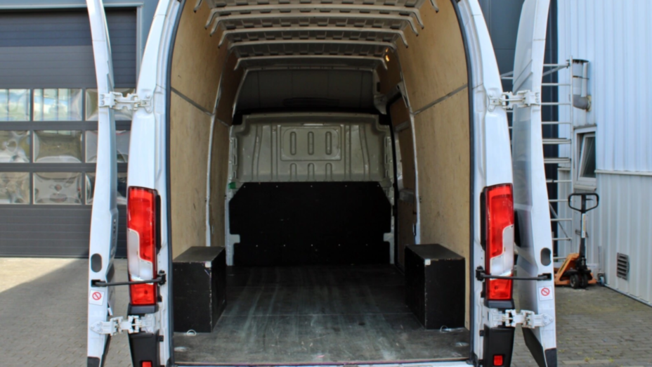 PEUGEOT Boxer Boxer 435 BlueHDi L4H3 Premium