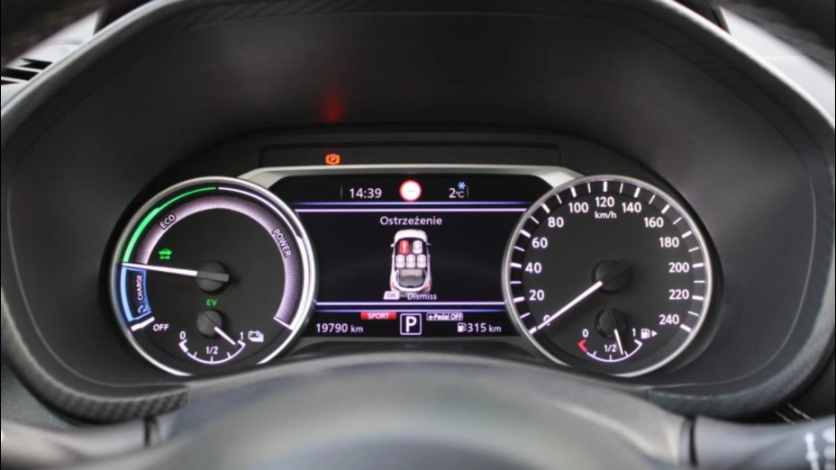 NISSAN Juke Juke 1.6 Hybrid N-Connecta AMT