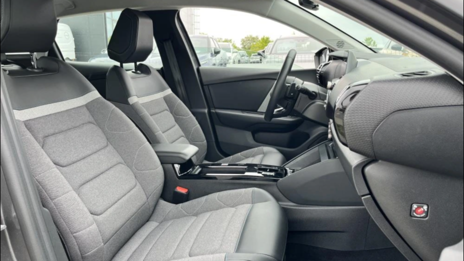 CITROEN C4 C4 1.2 PureTech Shine S&S EAT8