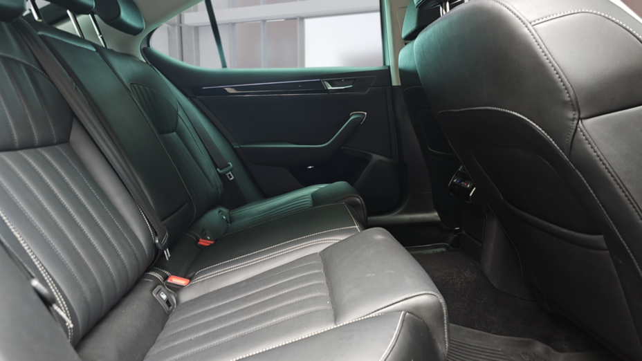 SKODA Superb Superb 2.0 TDI SCR 4x4 L&K DSG