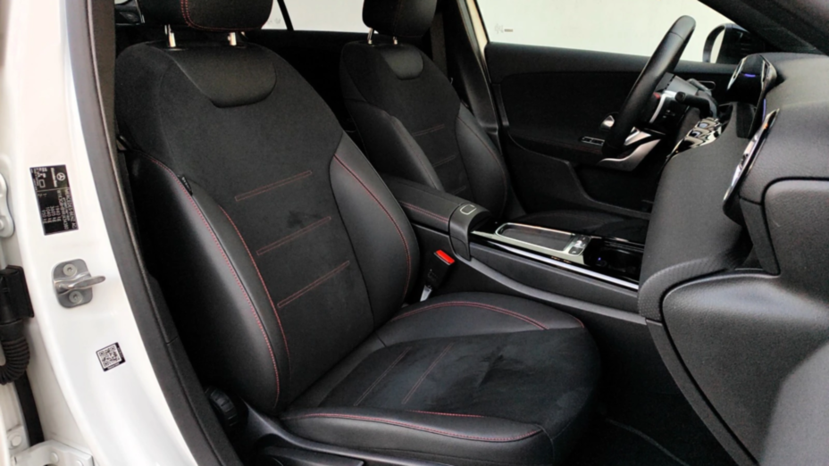 MERCEDES-BENZ A Klasa A 200 AMG Line 7G-DCT
