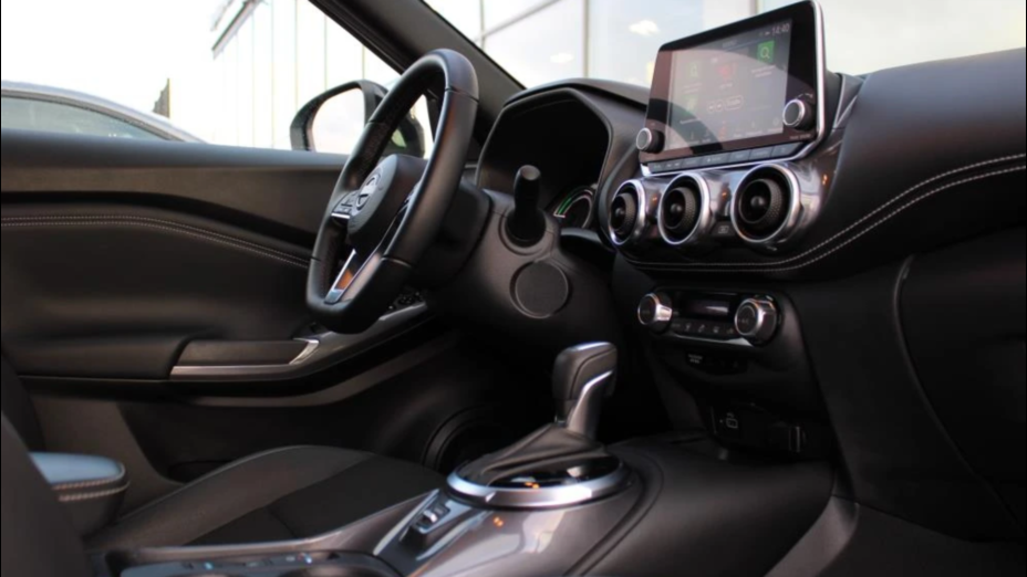 NISSAN Juke Juke 1.6 Hybrid N-Connecta AMT