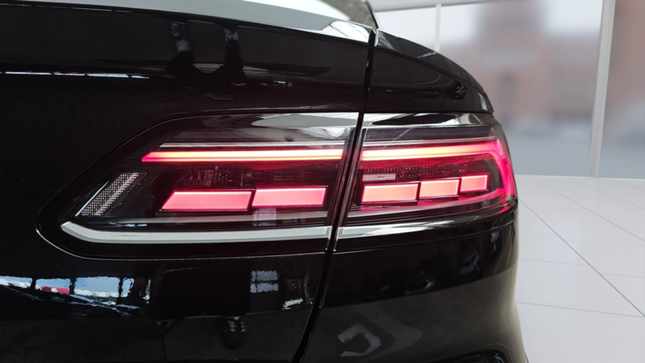 VOLKSWAGEN Arteon Arteon 2.0 TSI Elegance DSG