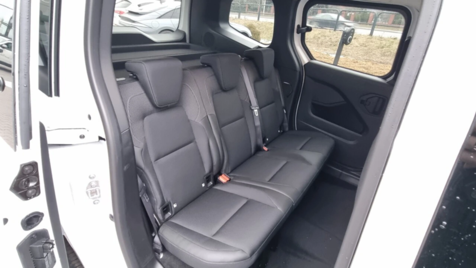 RENAULT Kangoo Kangoo 1.3 TCe Equilibre Nowy