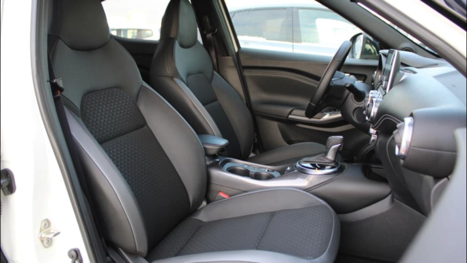 NISSAN Juke Juke 1.6 Hybrid N-Connecta AMT