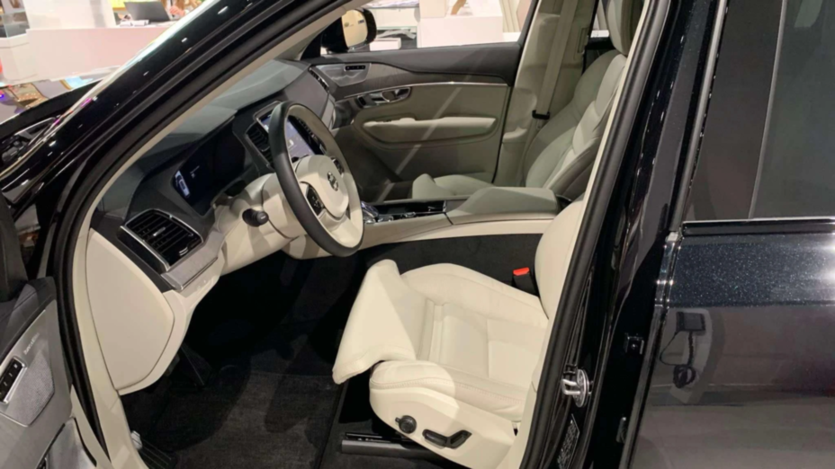 VOLVO XC90 XC90 T8 AWD Plug-In Hybrid Ultra Dark 7os aut Nowy