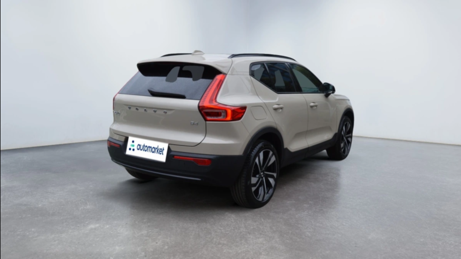 VOLVO XC40 XC40 B4 Plus Dark aut