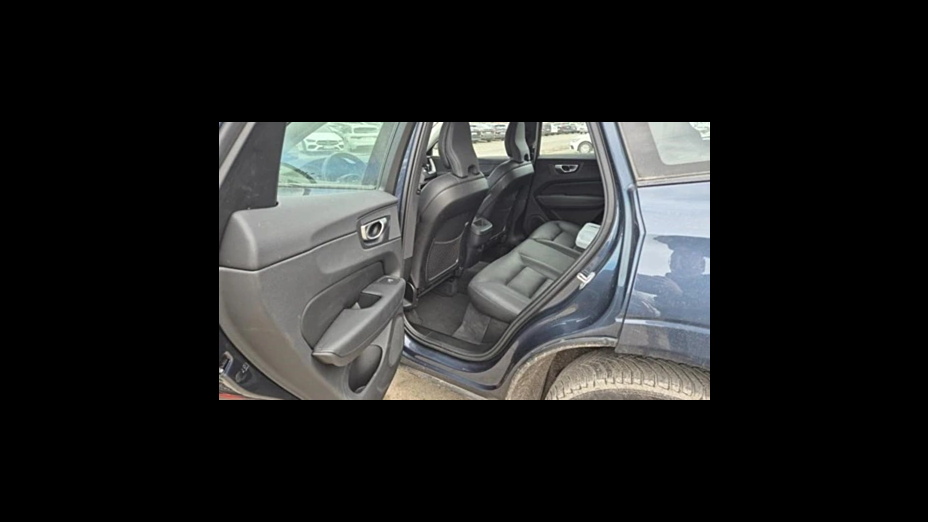VOLVO XC60 XC60 B4 D AWD Plus Dark aut