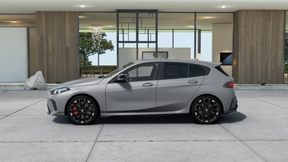 BMW Seria 1 M135 xDrive aut Nowy