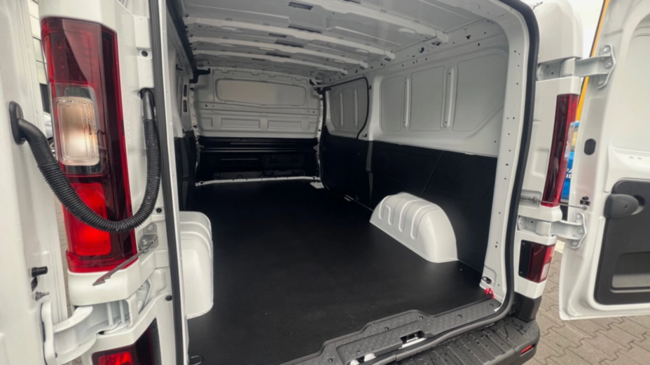 RENAULT Trafic Trafic 2.0 dCi L2H1 HD Extra Nowy