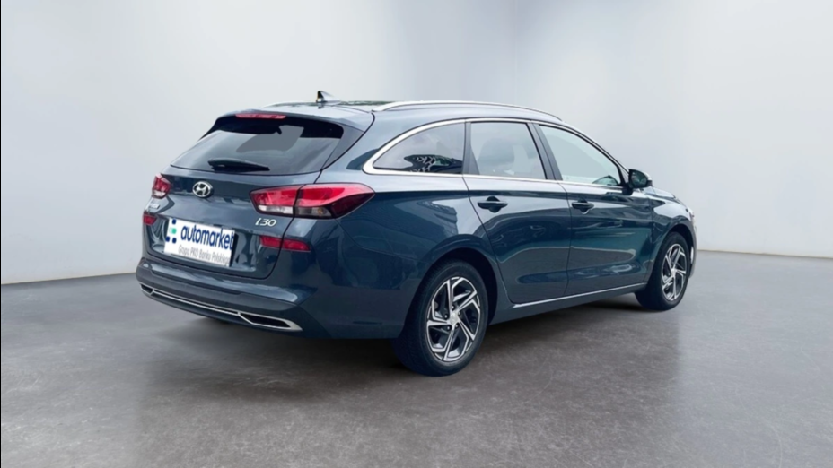 HYUNDAI i30 i30 1.0 T-GDI Smart
