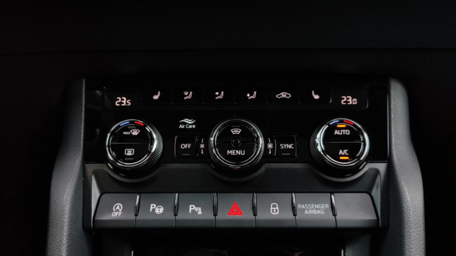 SKODA Karoq Karoq 2.0 TDI SCR 4x4 Scout DSG