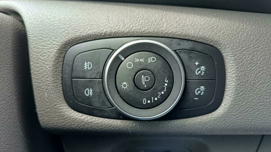 FORD Transit Custom Transit Custom 300 L2H1 Trend (bryg.)