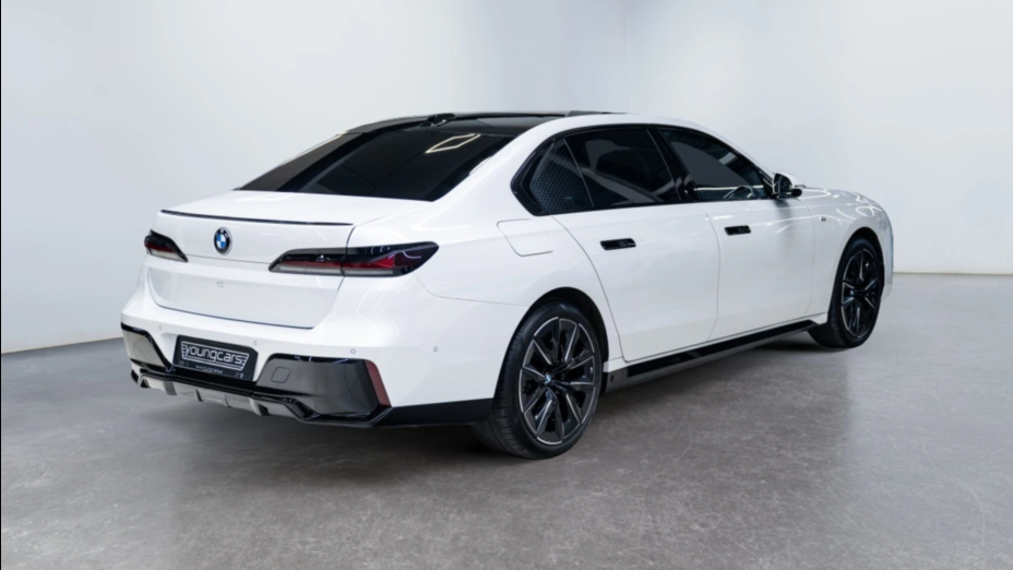 BMW Seria 7 740d xDrive mHEV M Sport sport-aut