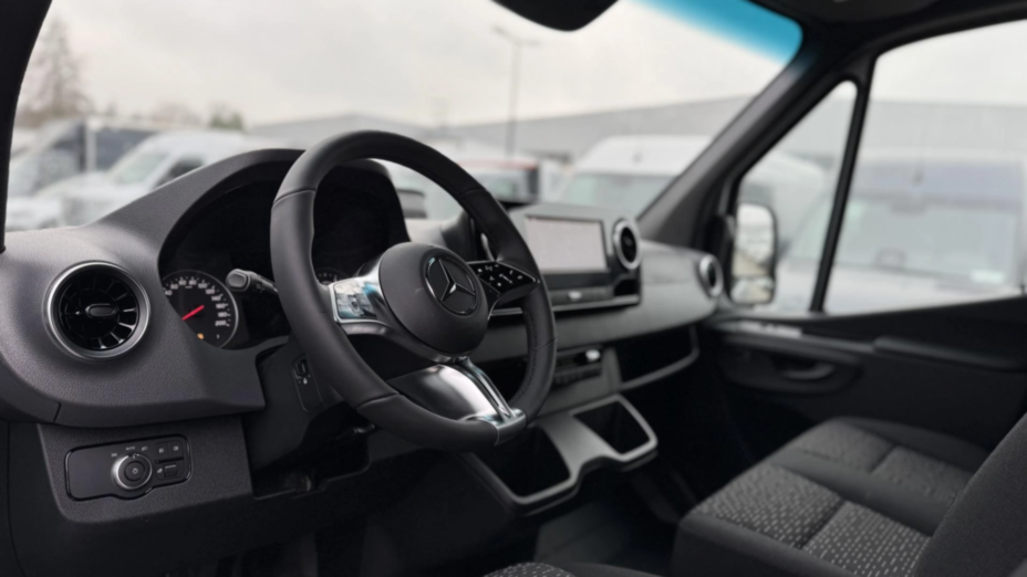 MERCEDES-BENZ Sprinter Sprinter 319 CDI Standard PRO 9G-Tronic AWD 907.633 9m3 Nowy