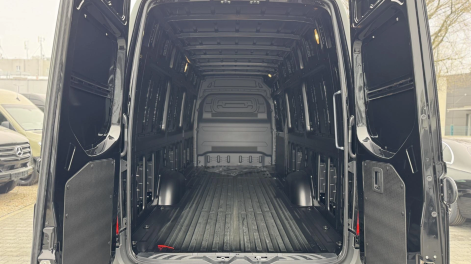 MERCEDES-BENZ Sprinter Sprinter 319 CDI Extra Long PRO 9G-Tronic AWD 907.637 15,5m3 Nowy