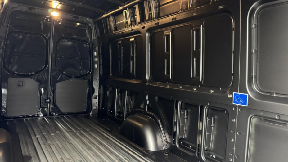 MERCEDES-BENZ Sprinter Sprinter 319 CDI Extra Long PRO 9G-Tronic AWD 907.637 15,5m3 Nowy