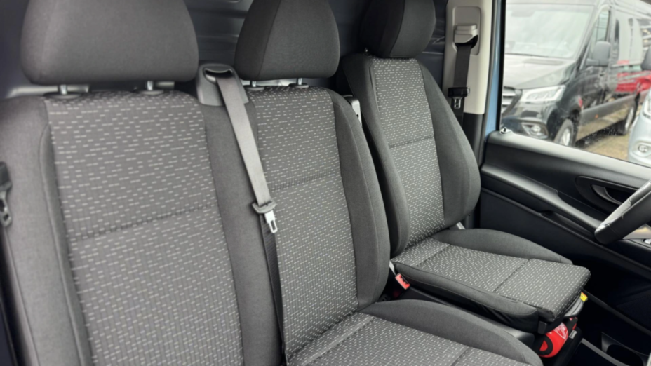 MERCEDES-BENZ Vito eVito 112 L2 60kWh 447.603 Nowy