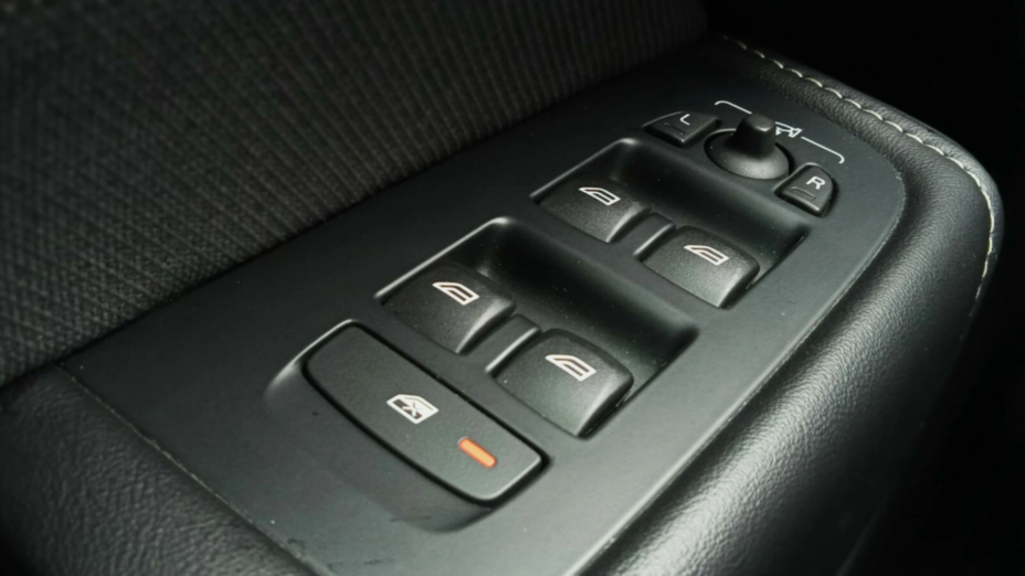 VOLVO XC60 XC60 B5 D AWD Plus Dark aut