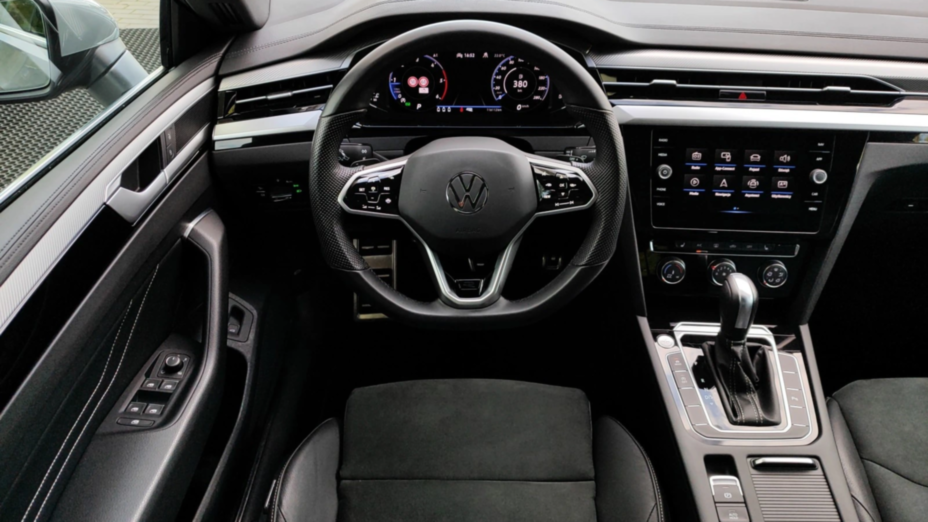 VOLKSWAGEN Arteon Arteon 2.0 TDI 4Motion R-Line DSG