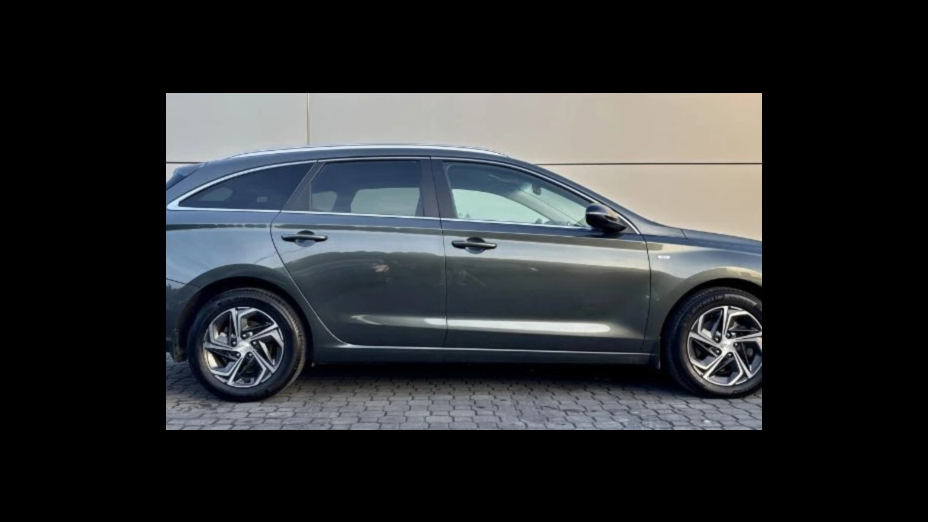 HYUNDAI i30 i30 1.5 T-GDI 48V Smart