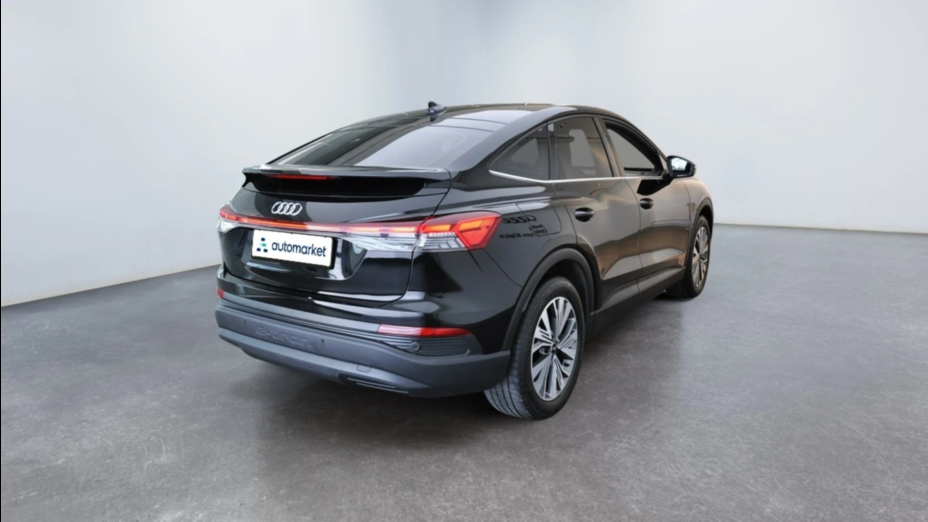 AUDI Q4 Q4 e-tron 35 52kWh Advanced