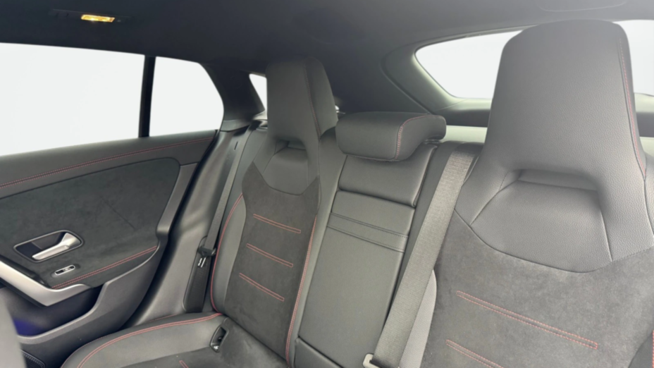MERCEDES-BENZ CLA CLA 250 mHEV 4-Matic AMG Line 8G-DCT